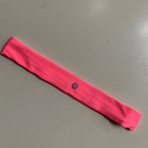 Lululemon Skinny Fly Away Tamer Headband